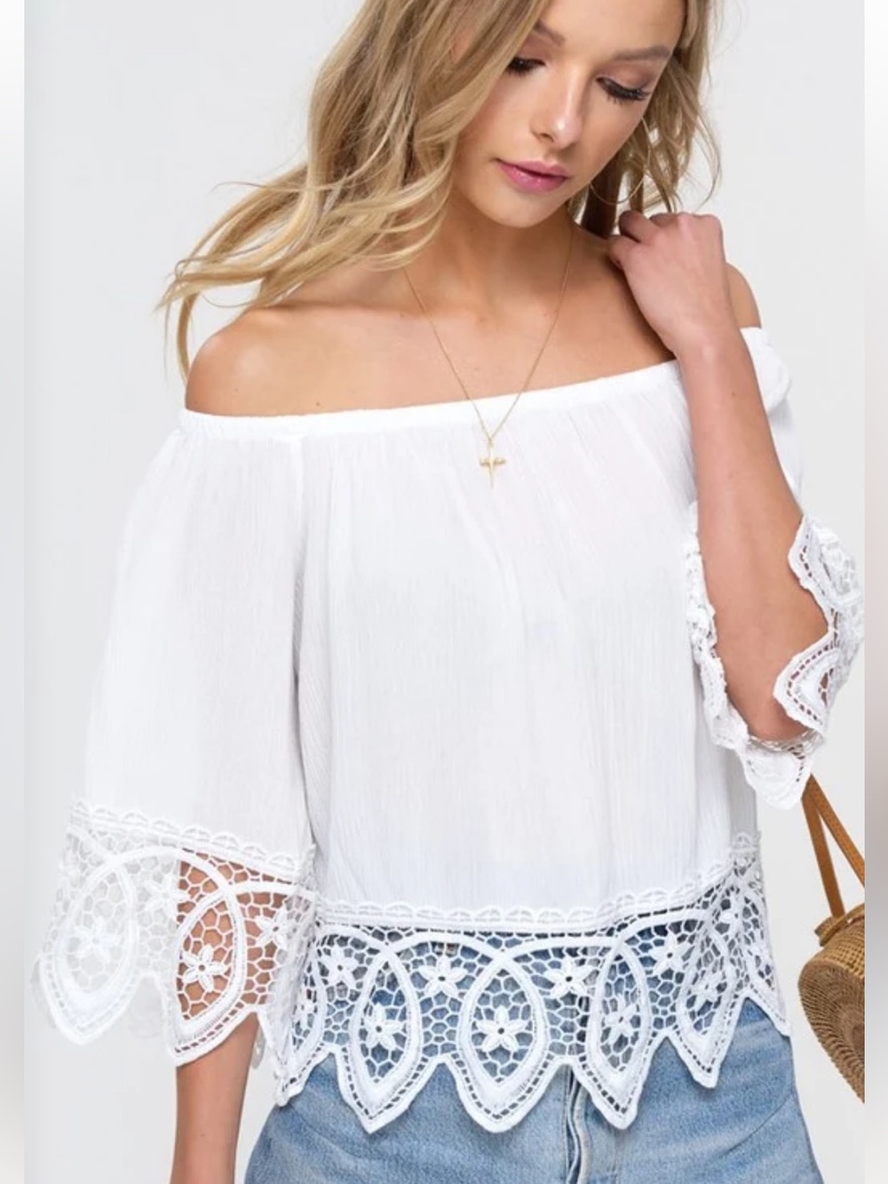 Sundance women’s ELEGANT OFF SHOULDER WHITE LACE oversized TOP WITH BELL SLEEVE - Picture 3 of 10